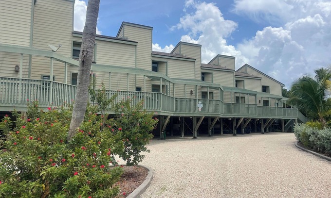 Bokeelia House | Bocilla Island Club Unit C-13