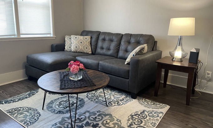 Dahlman Apartment | Bohemian Style Suite in the heart of Omaha