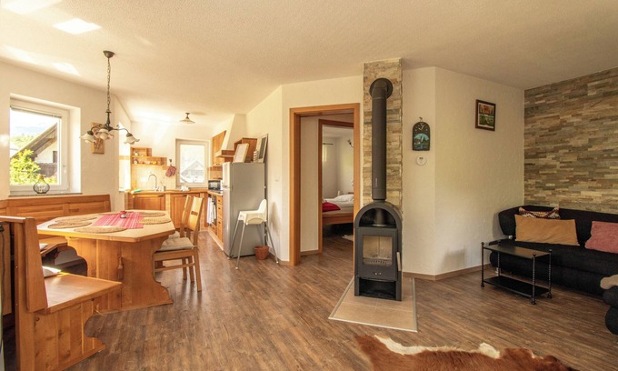 Bohinjska Bistrica Apartment | Bohinj - Bee Apartment with a a balcony, close to the river