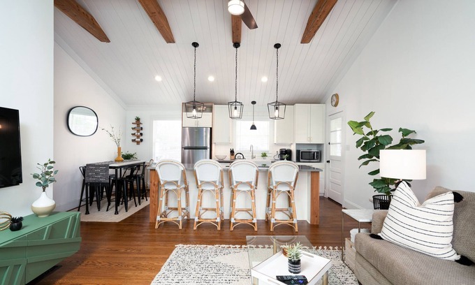 Starmount House | Boho-Chic South CLT Oasis ★ Custom Home ★ Sleeps 6