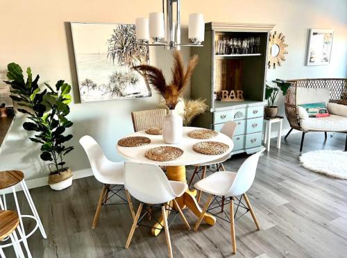 Sylvan Lake House | Boho Hideaway