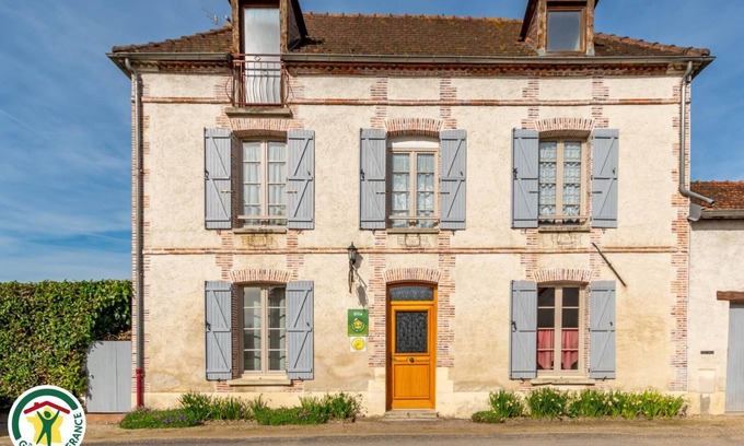 Saint-Just-Sauvage House | Bois Joly - Bagneux - Gîte