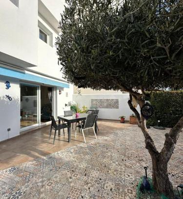 Santa Margarida Apartment | Bonito apartamento con gran terraza y piscina comunitaria