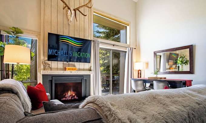 Elkhorn Village Condo | Bonne Vie 2233 in the Heart of Elkhorn with Resort Amenities