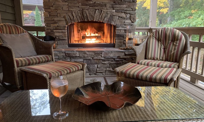 Cullowhee House | BOOK 2026 AND SAVE! Relax in the Mountains, Porches, Fireplaces & Waterfalls