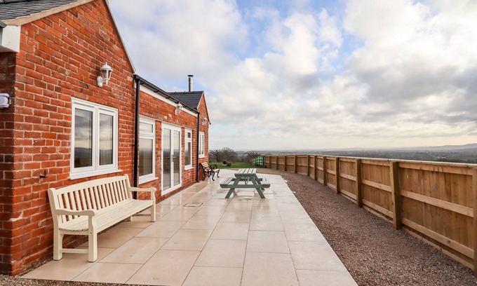 Halfway House Cottage | Border View Lodge