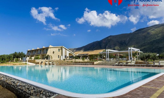 Castellammare del Golfo Apartment | Borgo Aranci - Villetta a Schiera Edera - A6