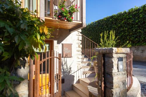Voltino House | Borgo Cantagallo Casa Olivia 1