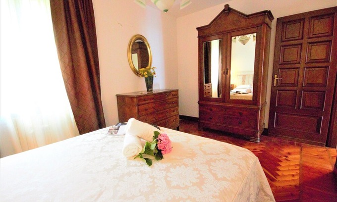 Cremia Apartment | Borgo I - 2 bedrooms apartment - Sleeps 5
