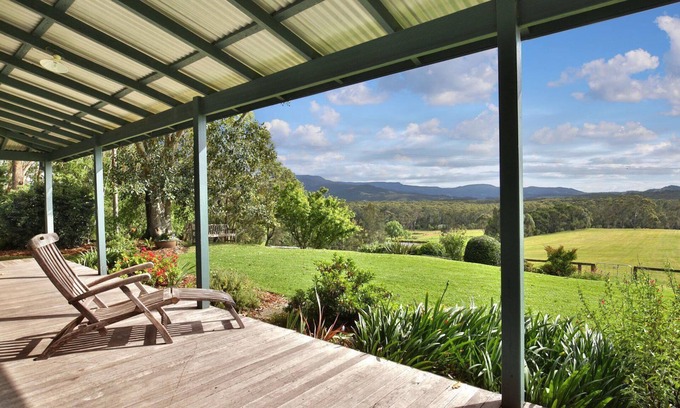 Berry House | Borrowdale - Expansive Views of the Escarpment