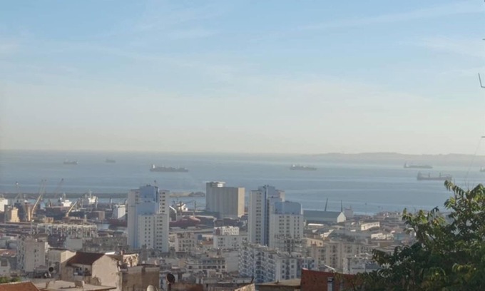 El Mouradia Apartment | Boulevard bru - nice view
