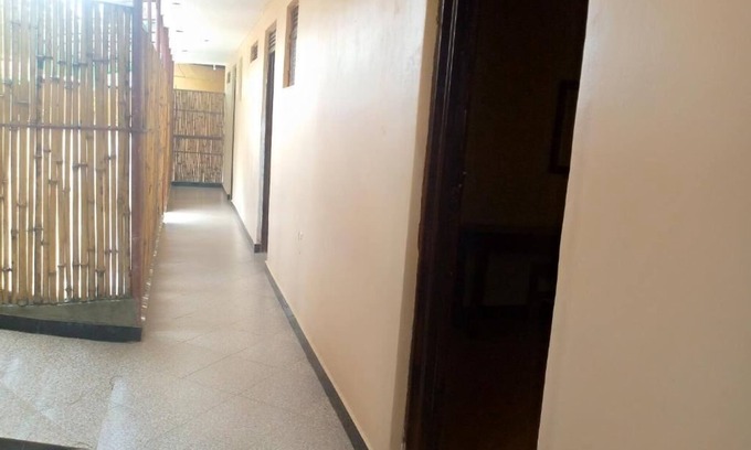 Fort Portal Bed & Breakfast | BOULEVARD EXCELSIOR MOTEL