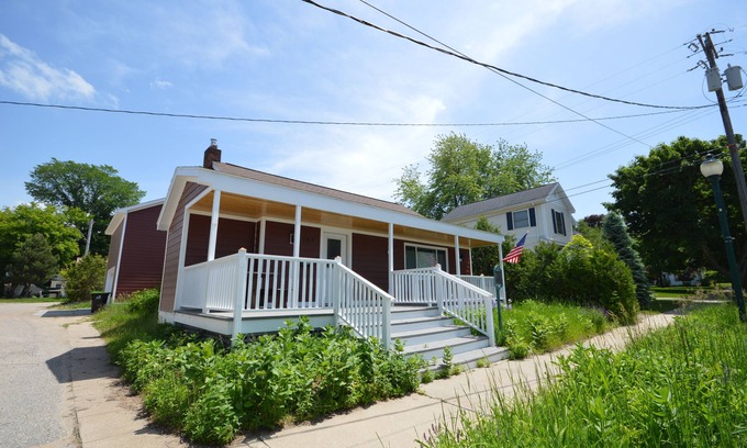 Boyne City House | Boyne Bungalow