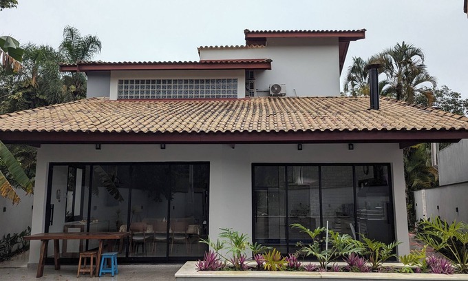 Costa do Sol House | 50m beach Gated Community Standing Sand High Standard 24h Security Guaratuba Bertioga Riviera