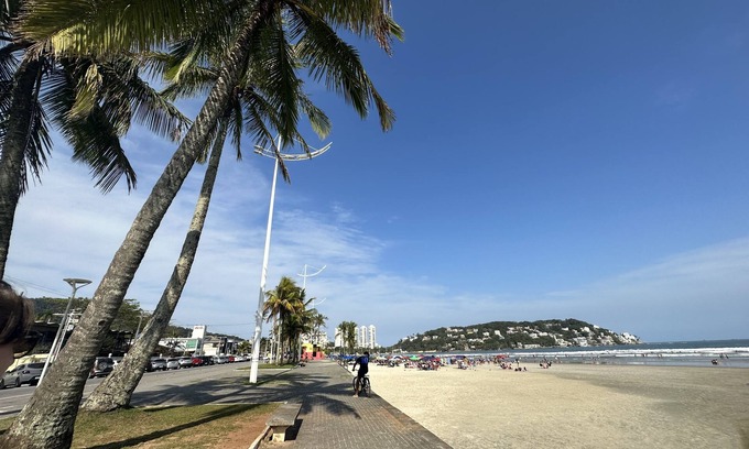 Loteamento Joao Batista Juliao Apartment | Apartamento a 200 Metros da Praia da Enseada no Guarujá