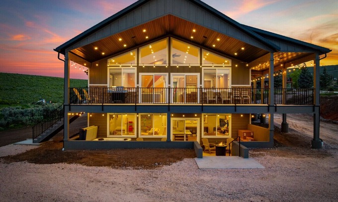 Sweetwater House | BrandNew+Views+HotTub+Arcades+IdealBeachResort!