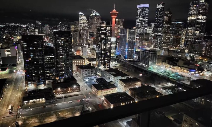 East Village Apartment | ~Breath~Taking~View~35th Floor~Balcony&Bedroom/4Guest~DTSkyline#1188 3ST SE