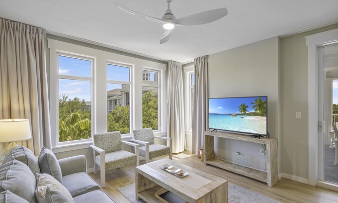 Villa Lago Condo | "Breathtaking Bay Views: 5th Floor 1BR | 1BA, Full Kitchen." at Sandestin Golf and Beach Resort!