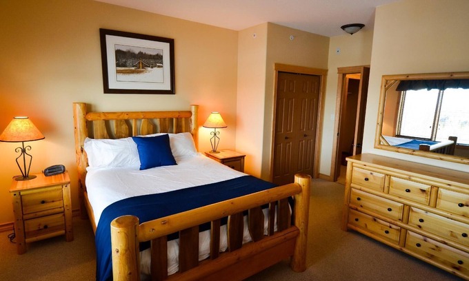 East Kootenay Condo | Breathtaking Mountain Views and Hot Tub Serenity Await
