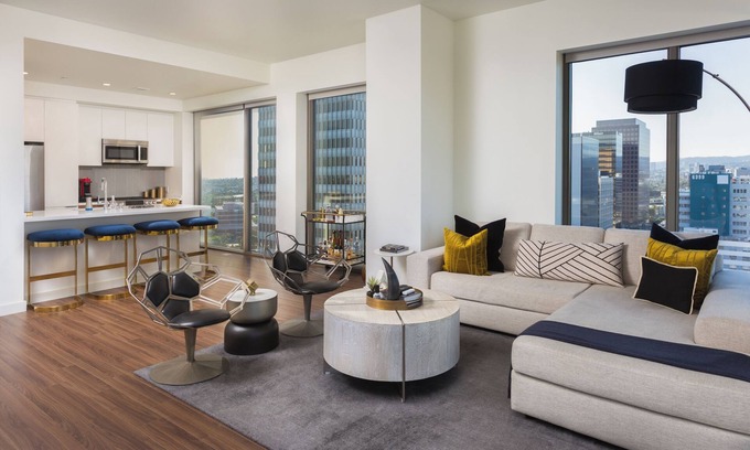 Beverly Hills Apartment | Breathtaking Panoramic views - luxury 2bdr