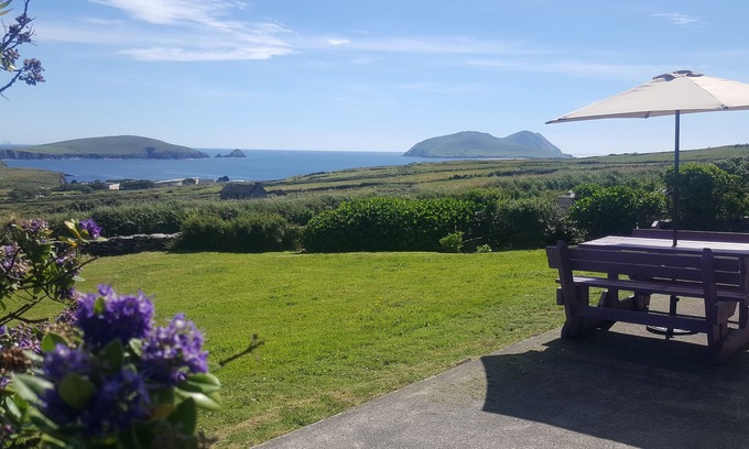 Dunquin House | Breathtaking scenery of Great Blaskets and Skellig Islands on Wild Atlantic Way