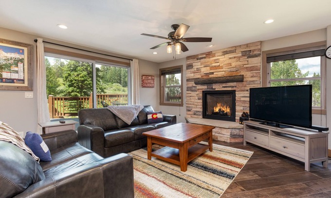 Four O'Clock Condo | Breckenridge 2BR - Ski-in/Ski-out with Heated Floors