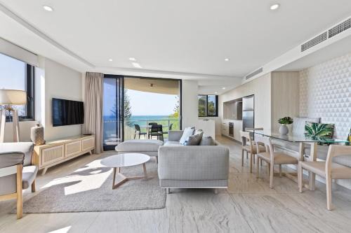 Mooloolaba Apartment | Breeze Mooloolaba (APT 503)