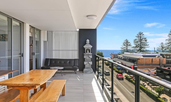 Terrigal Apartment | BREEZES @ OCEANS EDGE | Ocean Views , WIFI | Accom Holidays