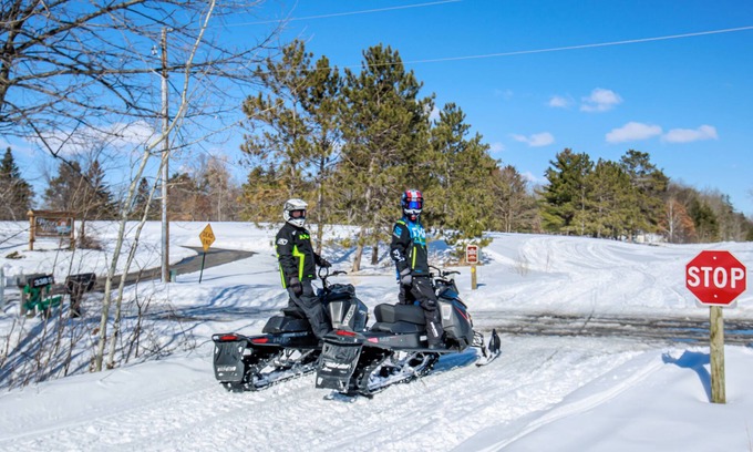 Bemidji Condo | Breezy Hills - Unit 4;Lake Bemidji, King bd, Kayaks, PB Trail!