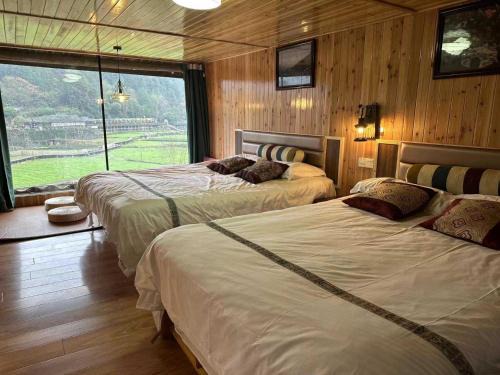 Sanjiang Dong Autonomous County Hotel | Bridge View Boutique Guesthouse 望桥楼精品民宿