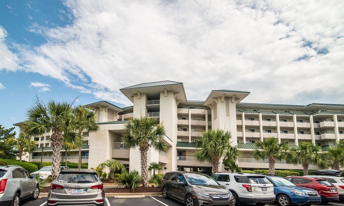 Litchfield by the Sea Condo | Bridgewater 205 Ocean front condo located in Litchfield by the Sea