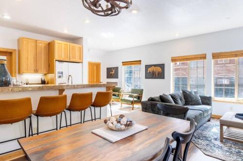 Kings Beach House | Bright 3BD Kings Beach Townhome