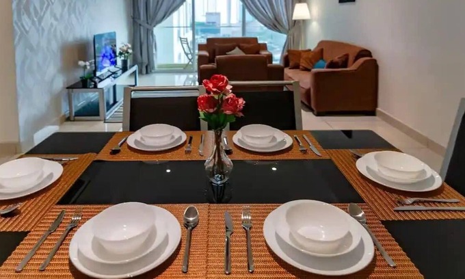 Taman Century Apartment | Bright 3BR KSL DEsplanade Residence, FREE Parking