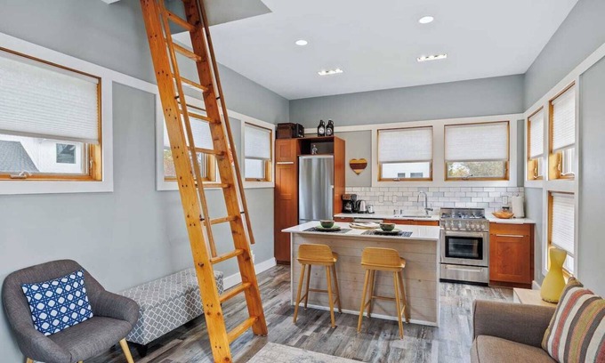 Michigan City Condo | Bright and airy condo tucked away in the trees of Tryon Farms