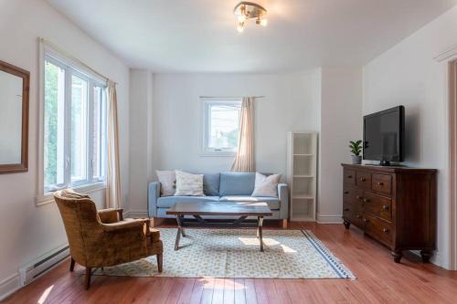 Gatineau Apartment | Bright and spacious 2 bedroom home!