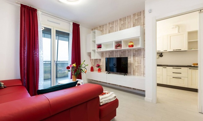 Milan Apartment | Bright apartment included in a building of very recent construction