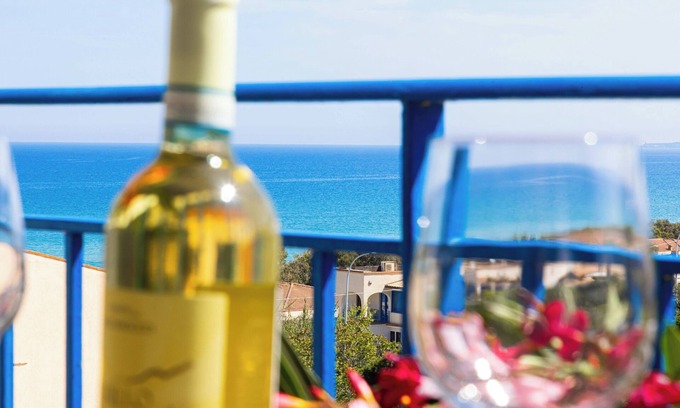 Balestrate House | Bright apartment with sea view 200 meters from the beach wi fi car rental