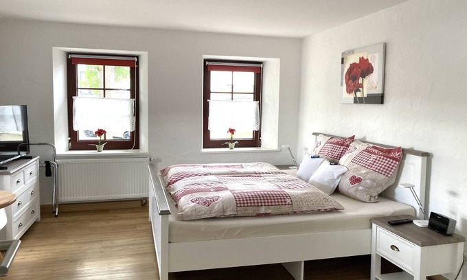 Borler Bed & Breakfast | Bright, beautiful double room with a wide view in a quiet location