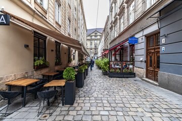 Lviv City Center Apartment | Bright in Halytskyi District