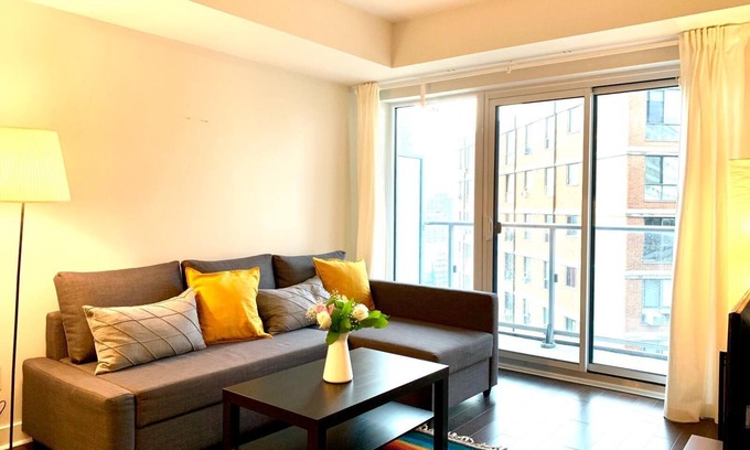 Yonge-Eglinton Apartment | Bright & Luxurious 1 Bedroom Apartment in the Heart of Toronto
