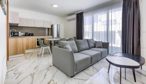 Bugibba Apartment | Bright & Modern 2-Bedroom Apartment - by HostMT