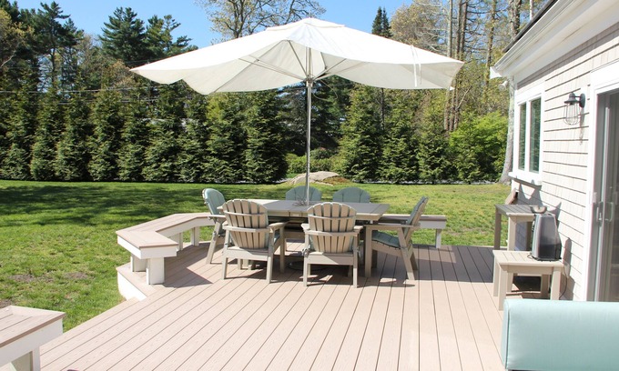 Marion House | Bright, modern, quiet Marion guest house walking distance to ocean!