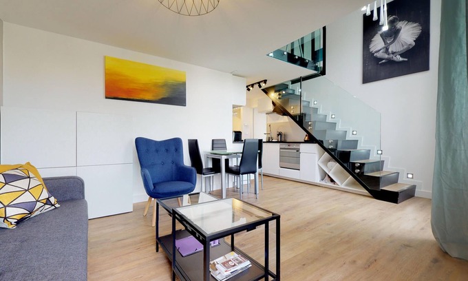 Tonkin Nord Apartment | Bright & quiet 2BR apt. with 2 bathrooms & garage
