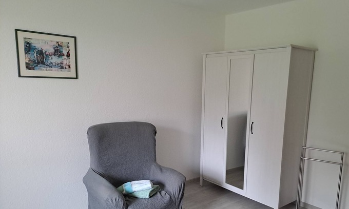 Neustadt Apartment | Bright, quiet apartment with 3 spacious bedrooms on the ground floor