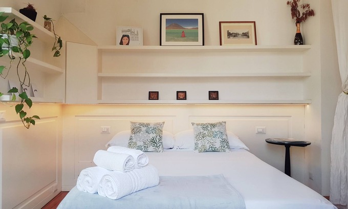 Chinatown Apartment | Bright Studio Sarpi Moscova