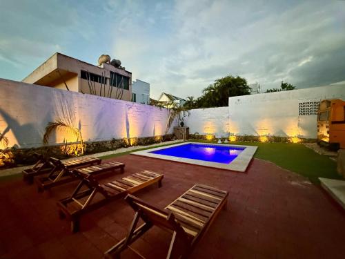 Colonia Campestre House | Bright Studio with Shared Pool Access