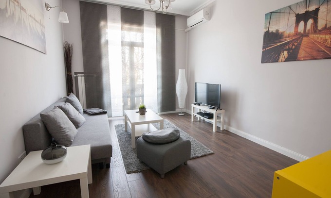 Sofia City Center Apartment | Bright well furnished apartment with high ceilings in the heart of Sofia