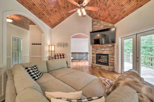 Banner Elk House | Bring Your Dog Blue Ridge Mountain Sanctuary!