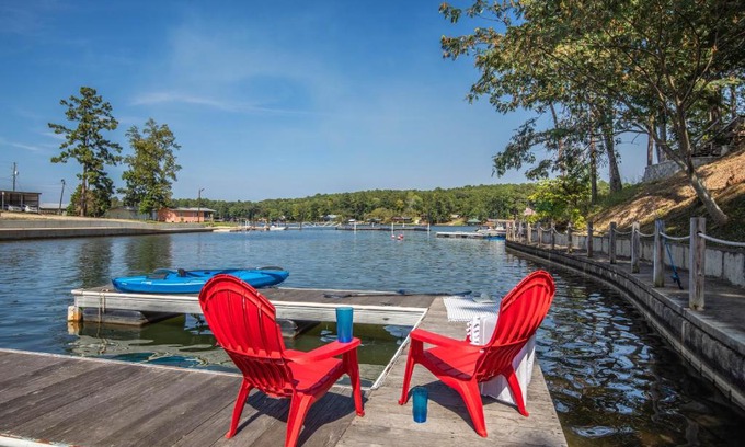 Dadeville House | Bring your family to Lake Martin!