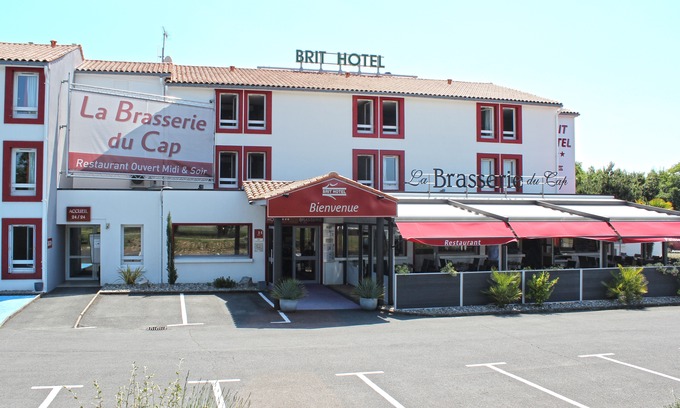 Perigny Hotel | Brit Hotel La Rochelle Périgny